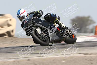 media/Aug-03-2024-TrackDaz (Sat) [[30bed884ff]]/A Group/11am (Outside Grapevine)/